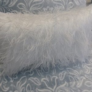 CojíN PLUMAS blanco