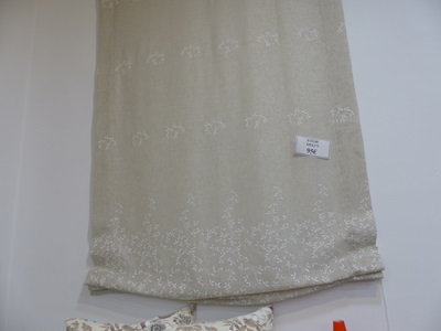 Estor veneciano BORDADO beige-blanco 105x175